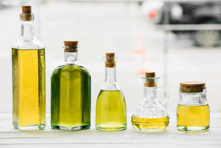 Which Oils Should You Use and Which Should you Avoid for Your Health?